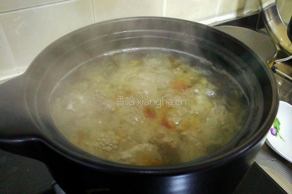 桃胶皂米银耳羹的做法图解12