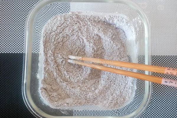 蜂窝煤发糕的做法图解3