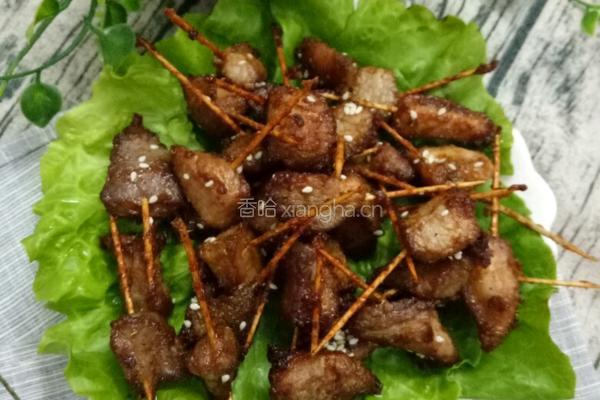 牙签肉（猪肉版）的做法图解1