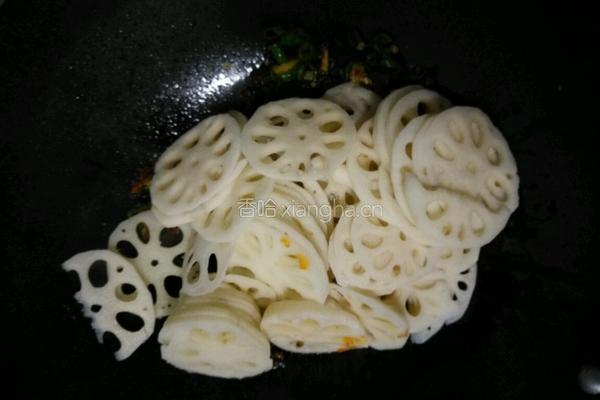 老干妈炒莲菜的做法图解9