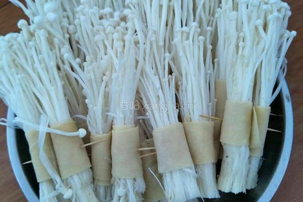 香辣金针蘑的做法图解1