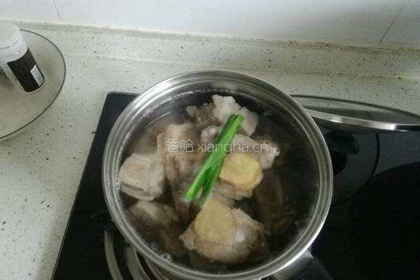 腐乳排骨烧土豆的做法图解4
