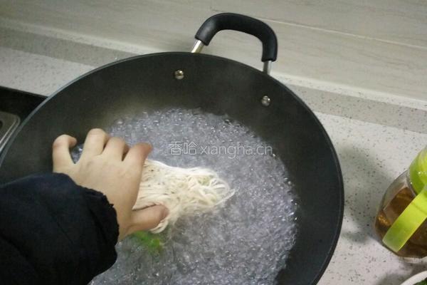 清汤面的做法图解3