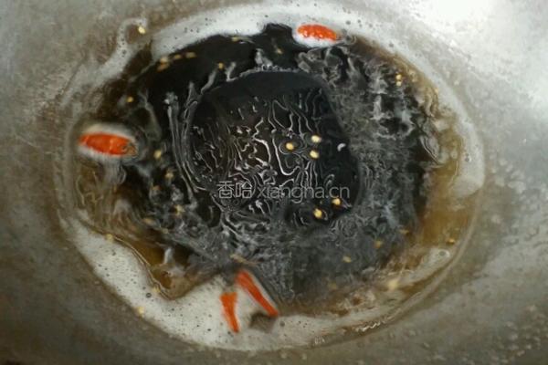 泡萝卜炒肉的做法图解1