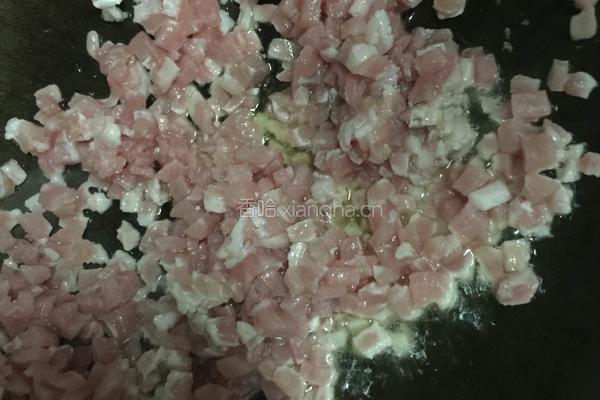 打卤面（白菜木耳胡萝卜肉丁卤）的做法图解6