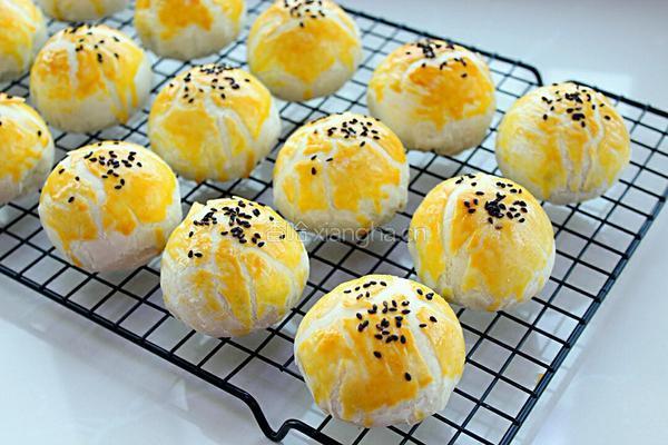 蛋黄酥的做法图解33