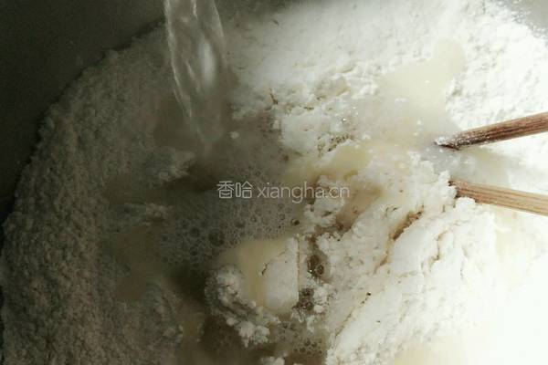 小熊煎锅版韭菜盒子的做法图解1