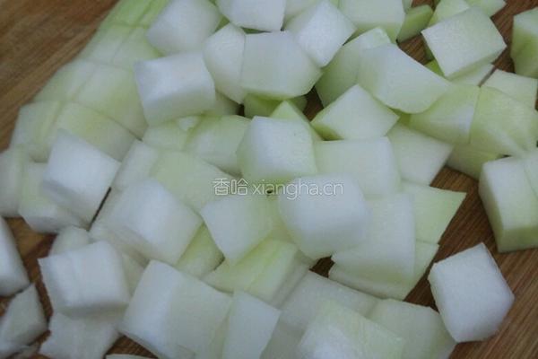 小炒脆皮肠的做法图解4