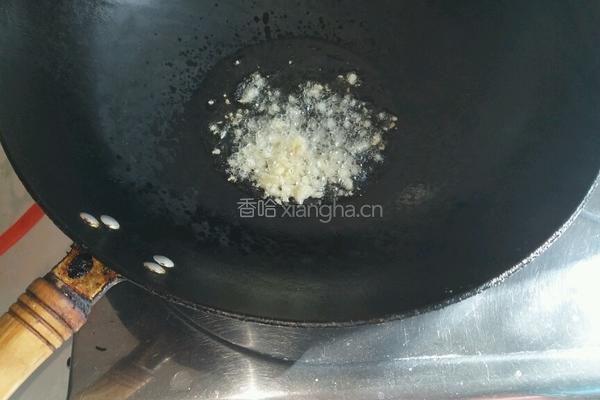大蒜炒丝瓜的做法图解6