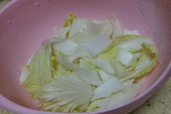 白菜炖粉条的做法图解2