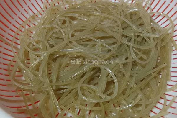 白菜炖粉条的做法图解5