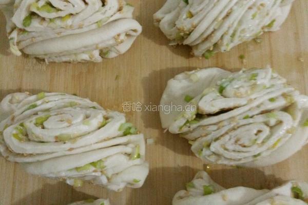 芝麻葱香花卷的做法图解7