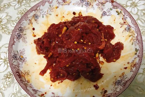 芹菜炒牛肉丝的做法图解4