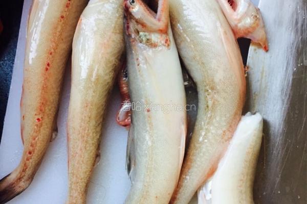 清蒸豆腐鱼的做法图解1