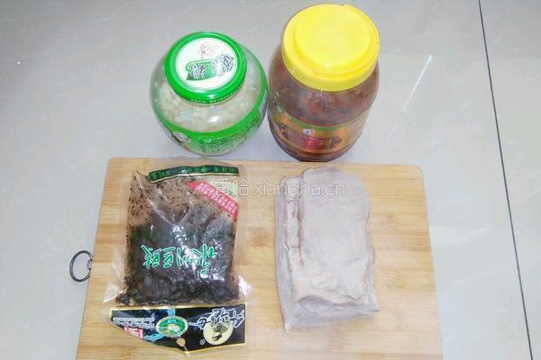 一口香回锅肉的做法图解1