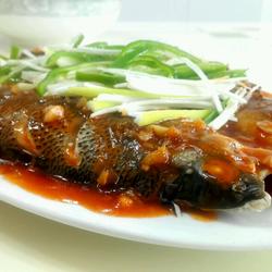 醋溜鲈鱼的做法[图]