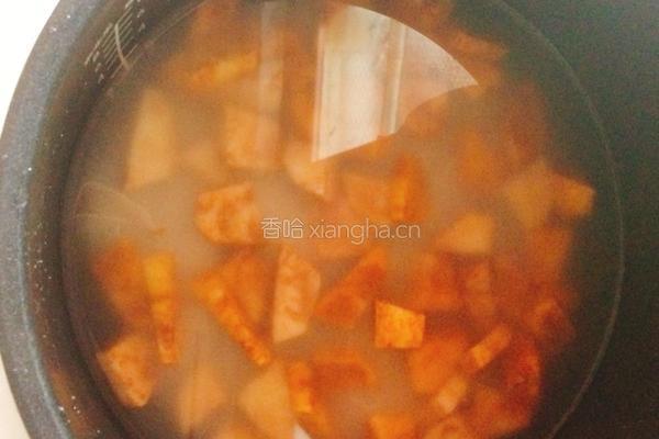 鲜淮山瘦肉粥的做法图解2