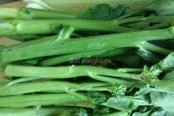 芥兰炒腊味的做法图解1