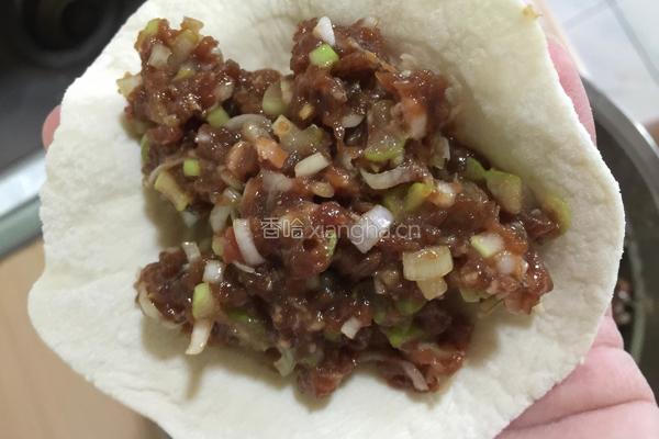 牛肉大葱包子的做法图解9