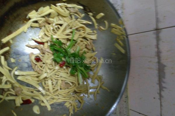 香辣豆腐皮炒肉的做法图解5