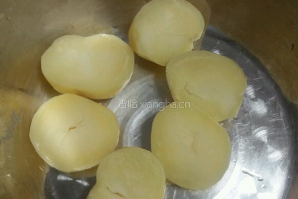 土豆泥拌饭的做法图解1