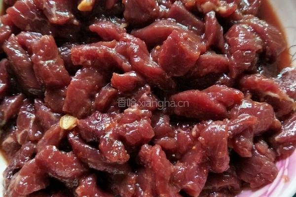 牙签牛肉的做法图解1