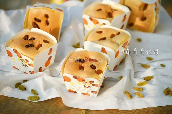葡萄干纸杯戚风蛋糕的做法图解1