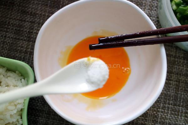 什锦炒饭的做法图解3