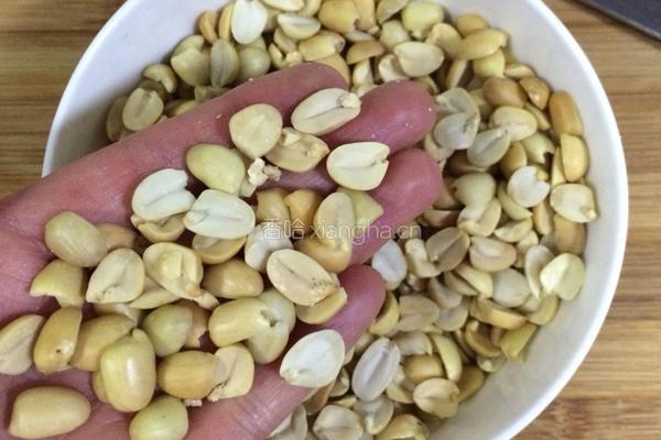 花生蔓越莓牛轧糖的做法图解2