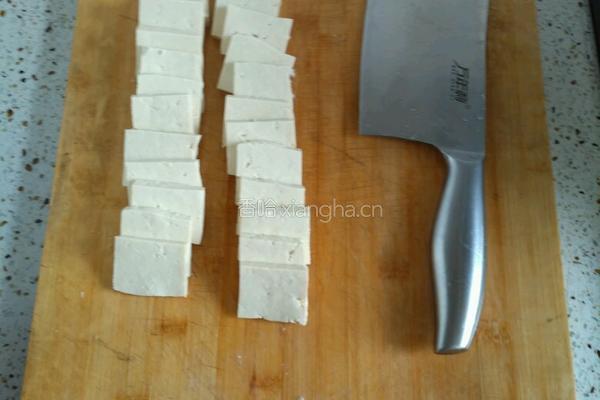 家常煎豆腐的做法图解1