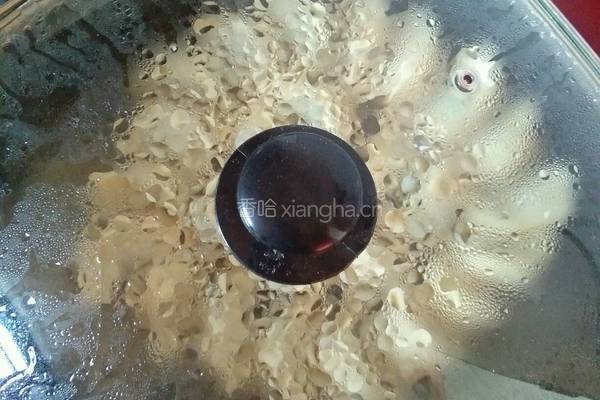 抱蛋箭饺的做法图解2