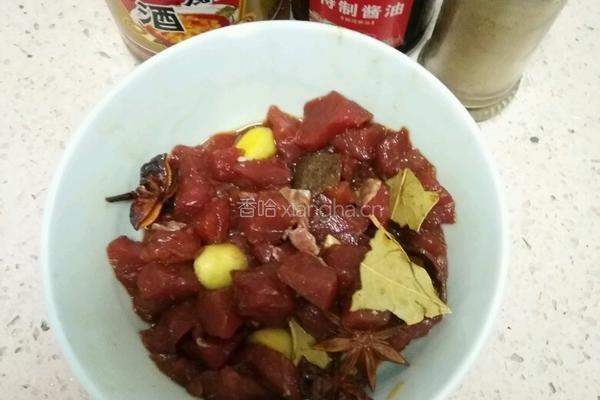 香辣牛牛肉丁的做法图解1