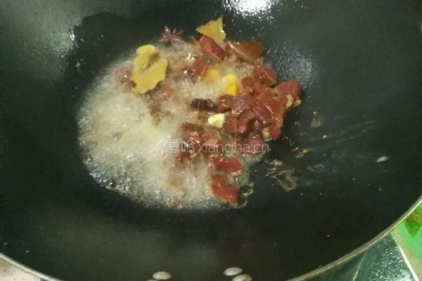 香辣牛牛肉丁的做法图解3