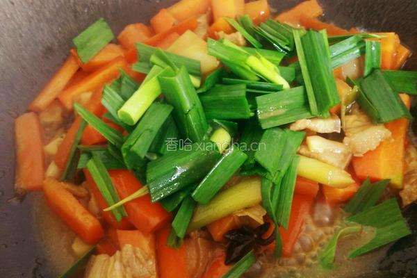 胡萝卜烧肉的做法图解11