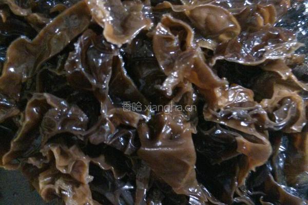 窝笋木耳炒肉的做法图解4