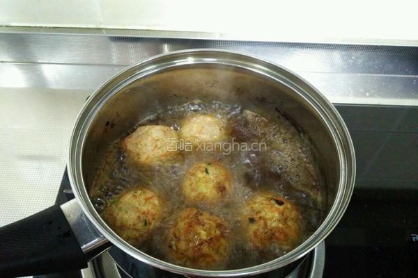 炸胡萝卜豆腐肉丸的做法图解9