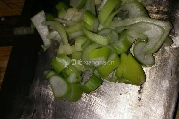 清炒三丝绿豆芽的做法图解6
