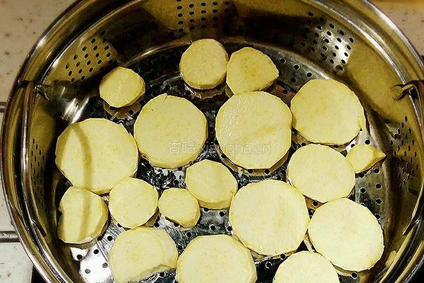 红薯豆沙馅汤圆的做法图解2