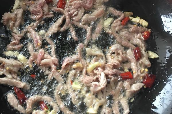 雪里蕻肉丝的做法图解4