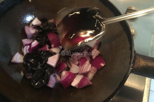 洋葱木耳炒鸡蛋的做法图解7