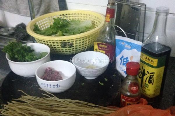 酸辣薯粉的做法图解1