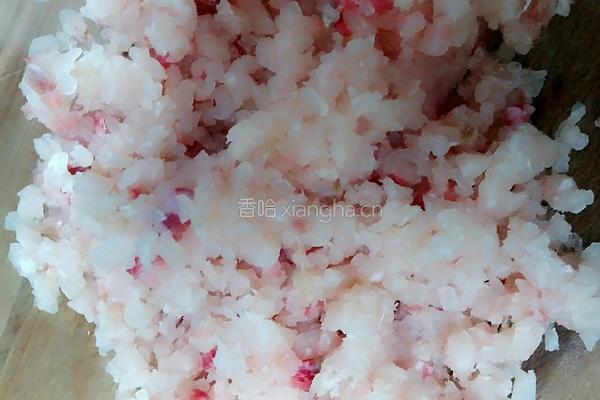 年夜饭 鱼肉蛋卷的做法图解3