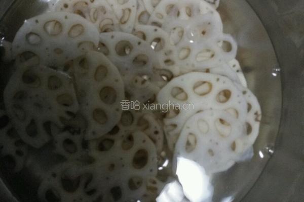 凉拌莲菜的做法图解3