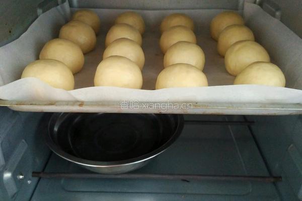 豆沙小餐包的做法图解13