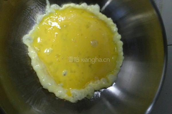 蒜黄炒鸡蛋的做法图解2