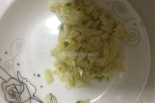 蒜香豆苗的做法图解2