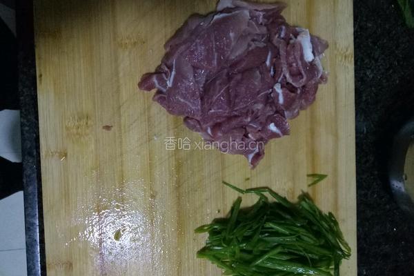 瘦肉炒土豆片的做法图解3