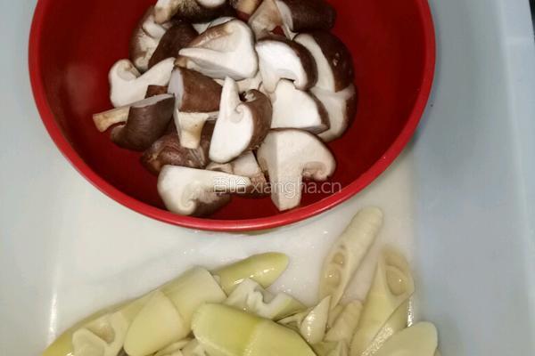 沙茶酱烧番鸭的做法图解1