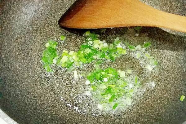 鱼丸咸泡饭的做法图解3