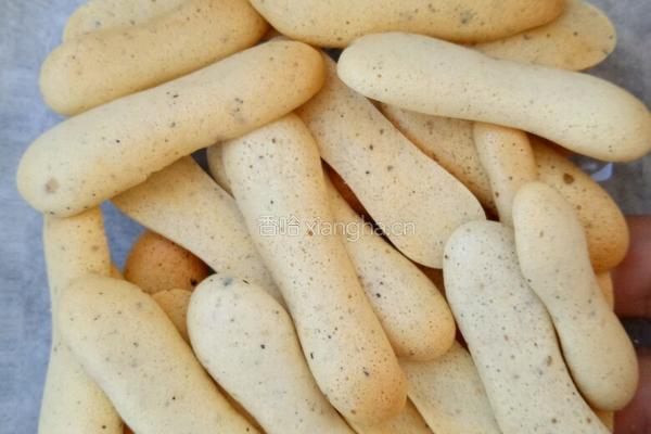 宝宝辅食坚果手指饼干的做法图解10
